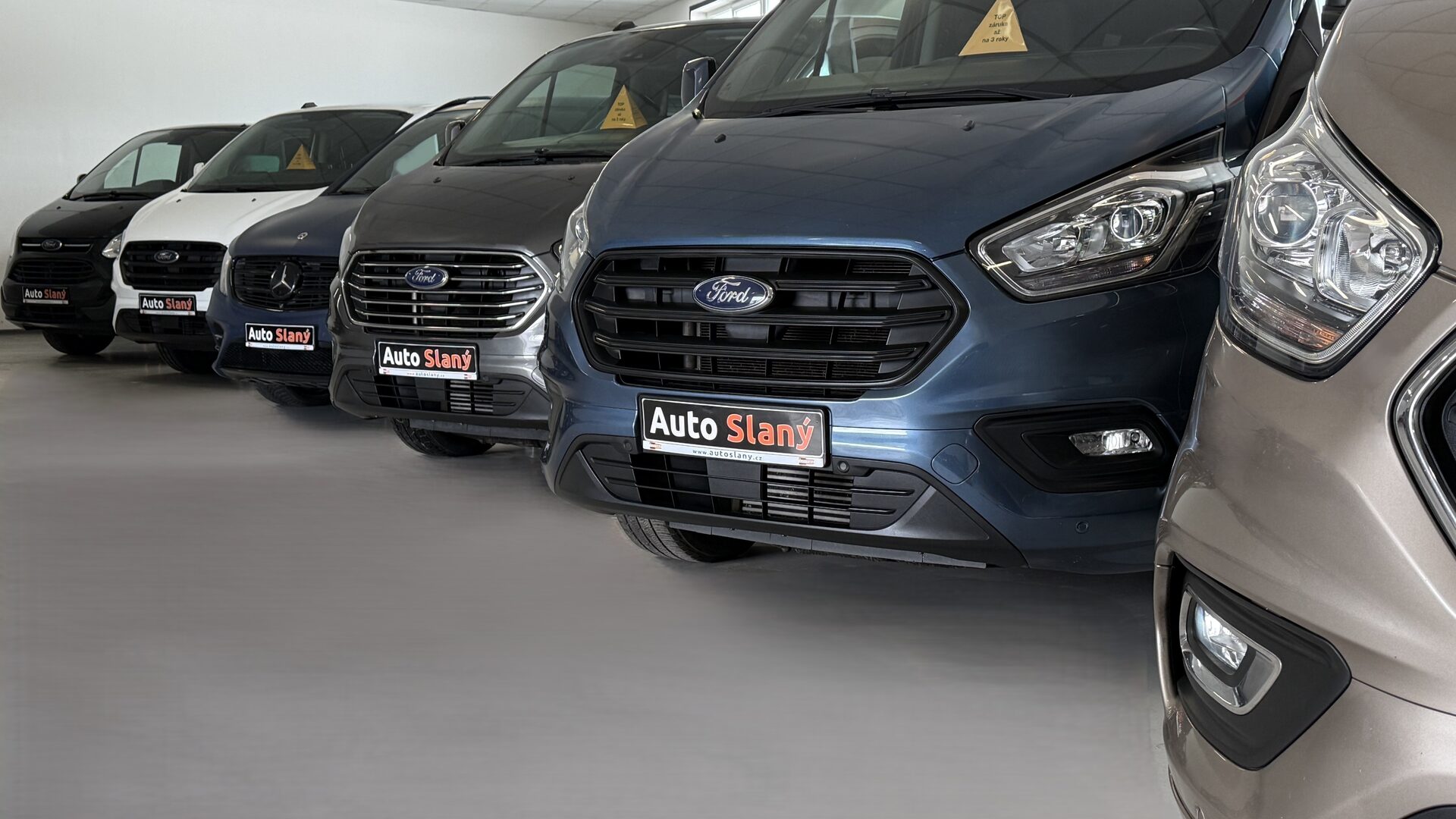 Autoslany showroom slide 2
